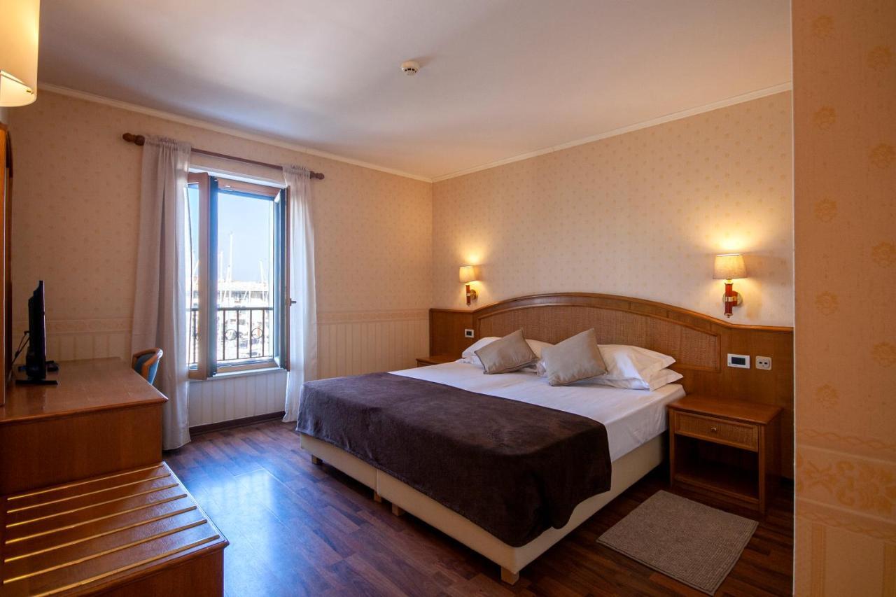 Hotel Metropole Grado Luaran gambar