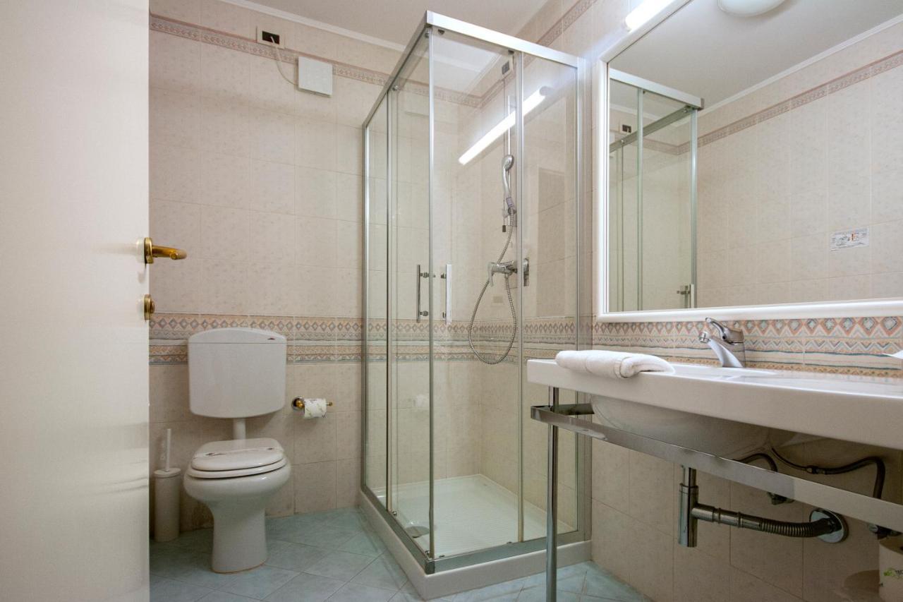 Hotel Metropole Grado Luaran gambar